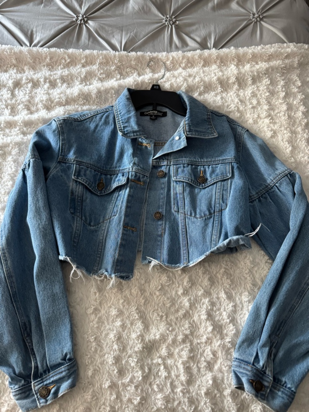 Hera Collection Light Blue Cropped Denim Jacket